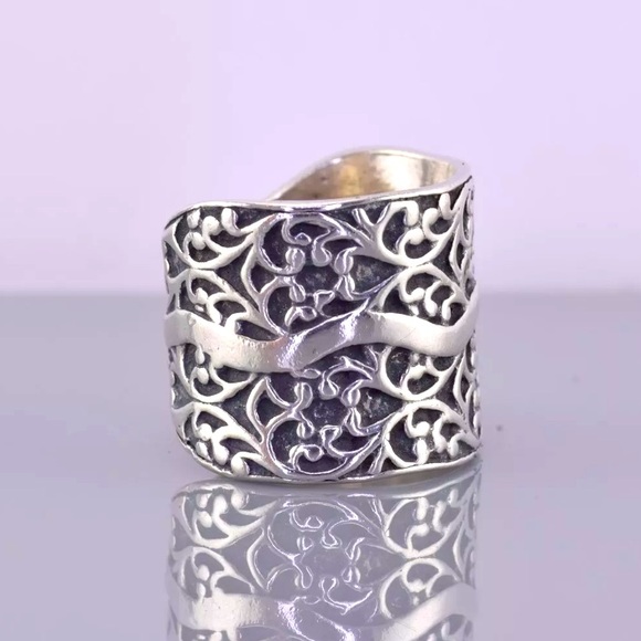 Silpada Vintage Rare Sterling Silver
Beautiful Filigree, Scrolled Vine Ring - Picture 3 of 8
